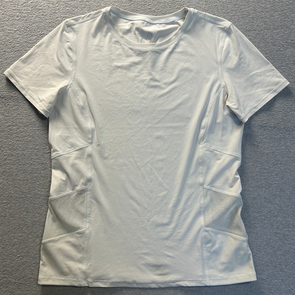Lululemon Workout Top Womens 6 Light Gray Short Sleeve Mesh Running Performance